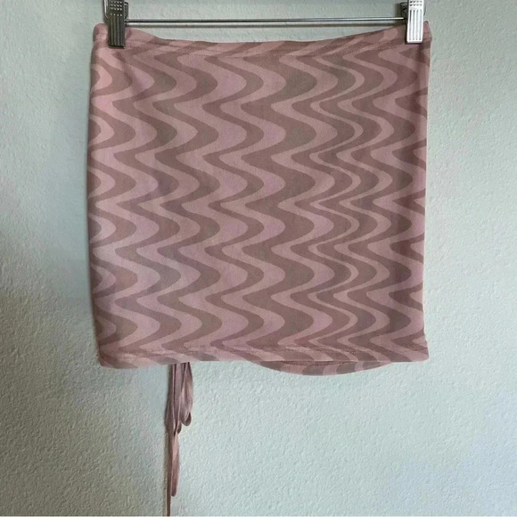 Abound Top & Skirt Set - Picture 8 of 10